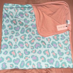NWT Pipsqueaks Leopard Sorbet Bamboo Blanket